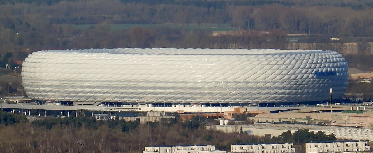 5 Điểm Nóng Bayern vs PSG Allianz 6/5: Khoảng Trống Hakimi Là Cơ Hội Cho Olise?