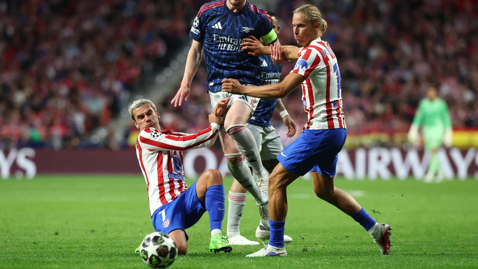 Hồ Sơ LA1-1I67IMF: Chờ Nguồn Đối Chiếu