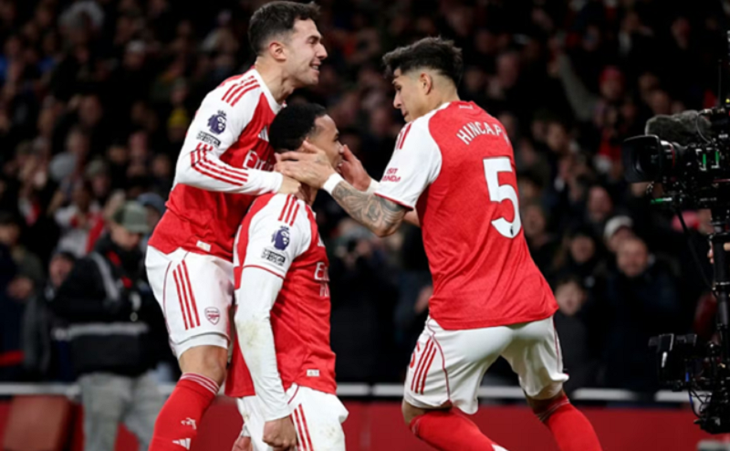 CĐV Arsenal dậy sóng, Odegaard bị mỉa mai là ‘Midgaard’ sau trận hòa đáng quên